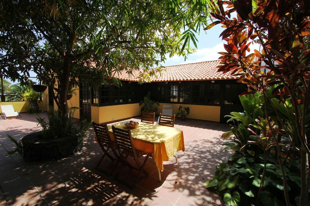 Casa Rural Los Aromos - Wunderschoenes Landhaus Mit Meerblick Hermigua Exterior foto